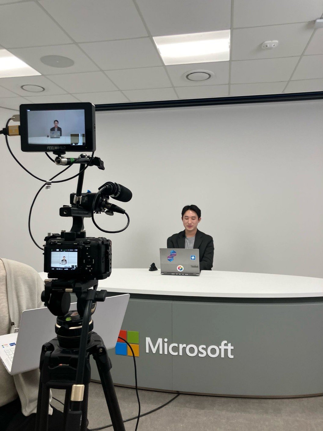 Minseok Song recording a Microsoft talk